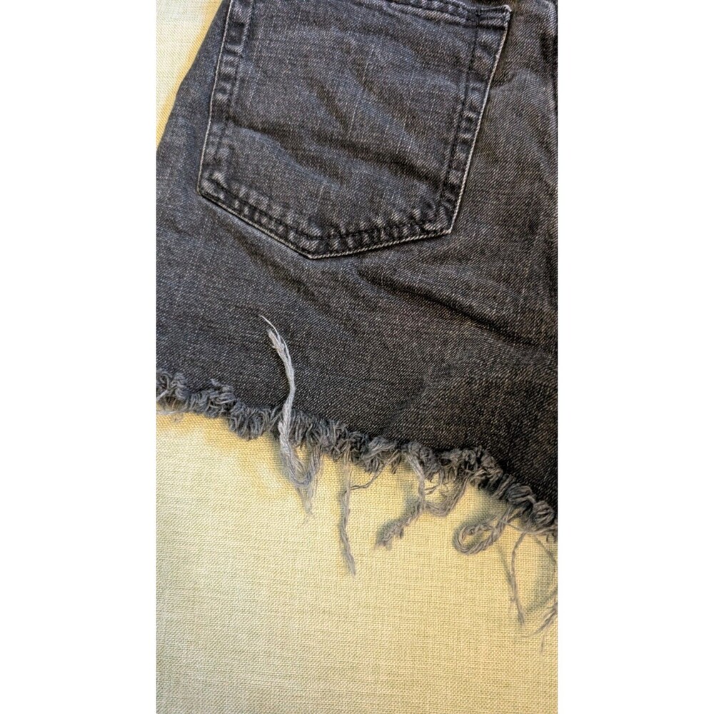 BDG Girlfriend High Rise Black Cut-Off Jean Shorts Womens 27 - Picture 4 of 10